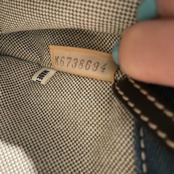 Dooney & Bourke tote - Picture 15 of 15